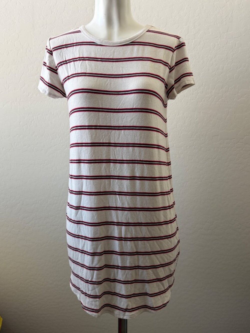 Garage Striped Short Sleeve Crewneck T-Shirt Midi Dress Red White Size S B923